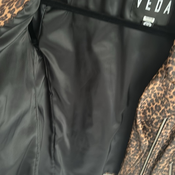 Size L Veda leather leopard print moto jacket - Picture 3 of 6